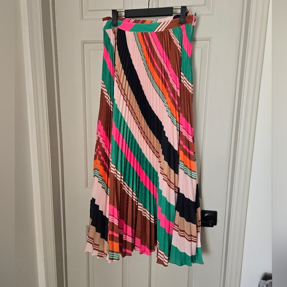 Anthropologie Maeve Isobel silky pleated maxi skirt size 8 - Picture 9 of 13